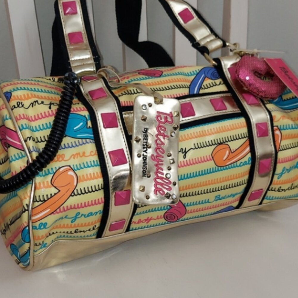 NWT  Betsey Johnson BETSEYVILLE CALL ME PHONE BARREL SATCHEL - Picture 3 of 11